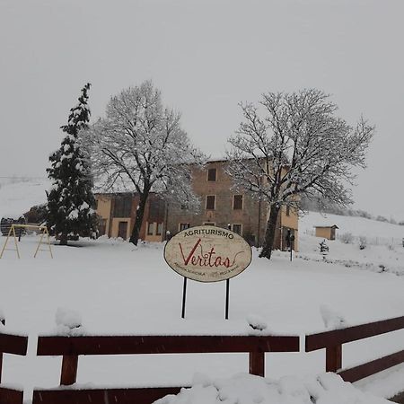 Agriturismo "Veritas" bed & Wine Casaleggio Boiro Exterior foto